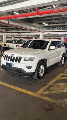 JEEP GRAND CHEROKEE 3.6 LAREDO 4X4 V6 24V GASOLINA 4P AUTOMÁTICO JEEP GRAND CHEROKEE 3.6 LAREDO 4X4 V6 24V GASOLINA 4P AUTOMÁTICO
